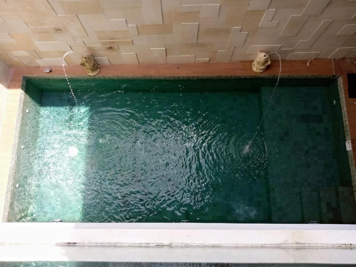 Villa Valencia Batu  Zewnętrze zdjęcie