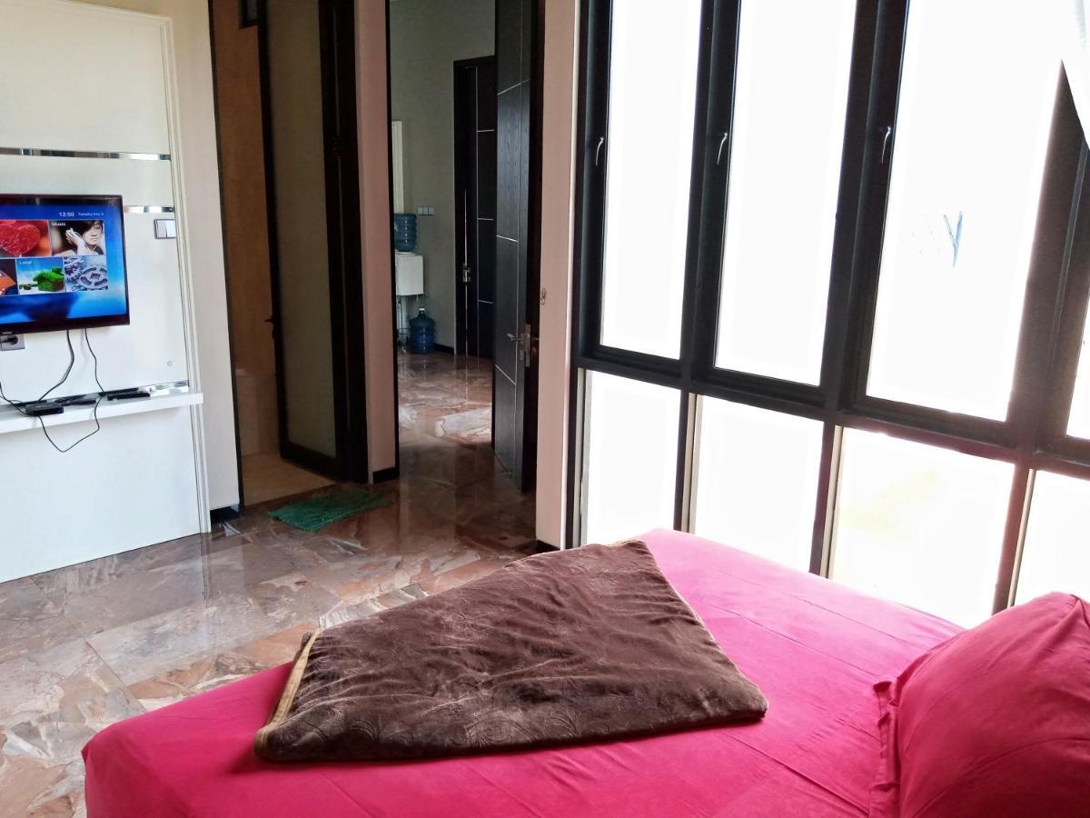 Villa Valencia Batu  Zewnętrze zdjęcie