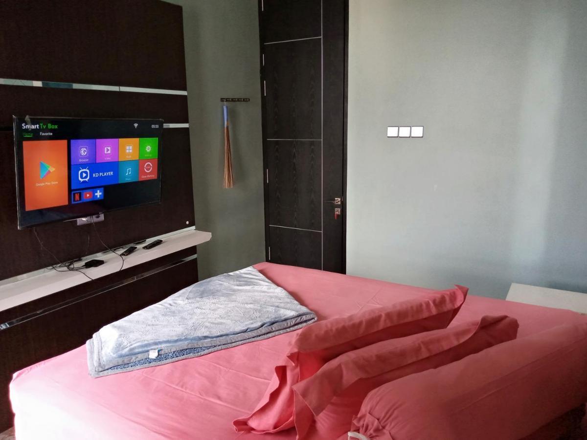 Villa Valencia Batu  Zewnętrze zdjęcie