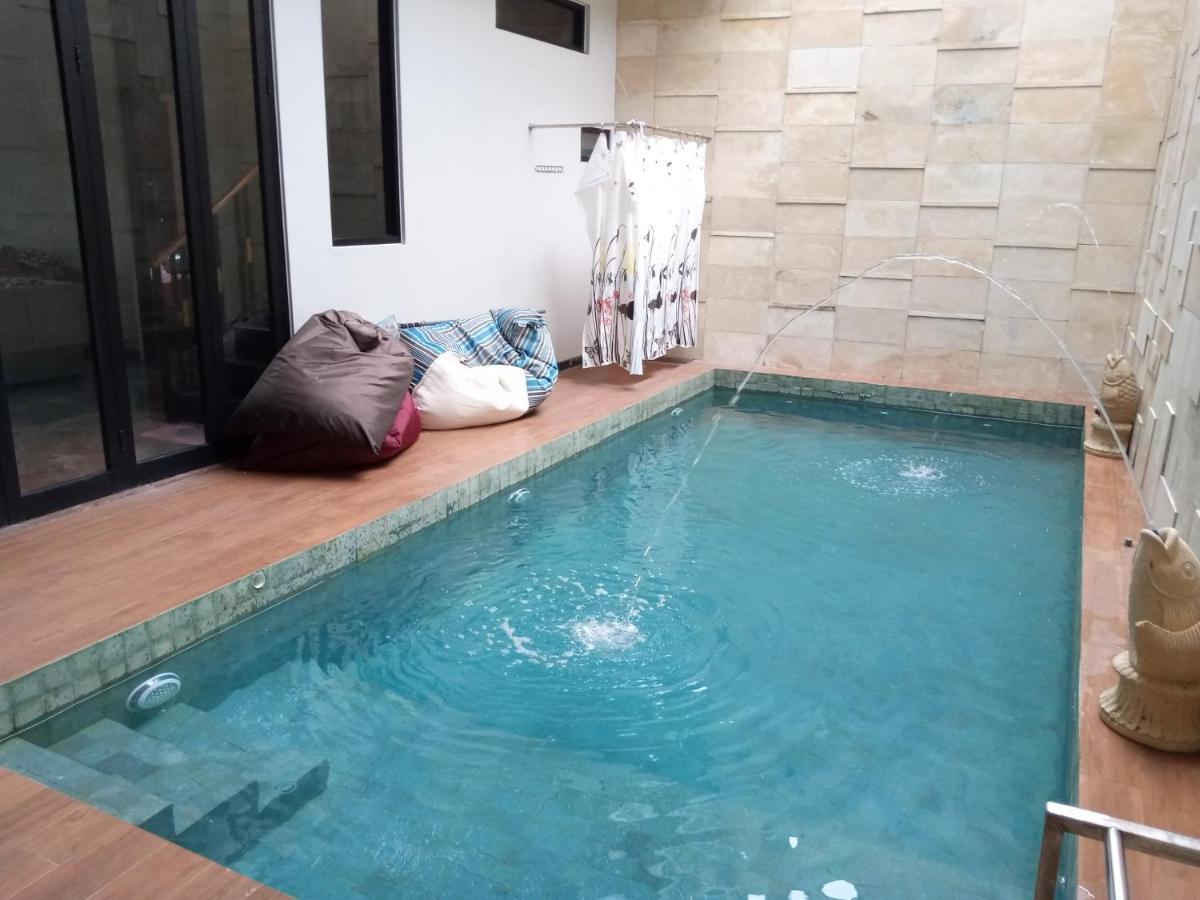 Villa Valencia Batu  Zewnętrze zdjęcie